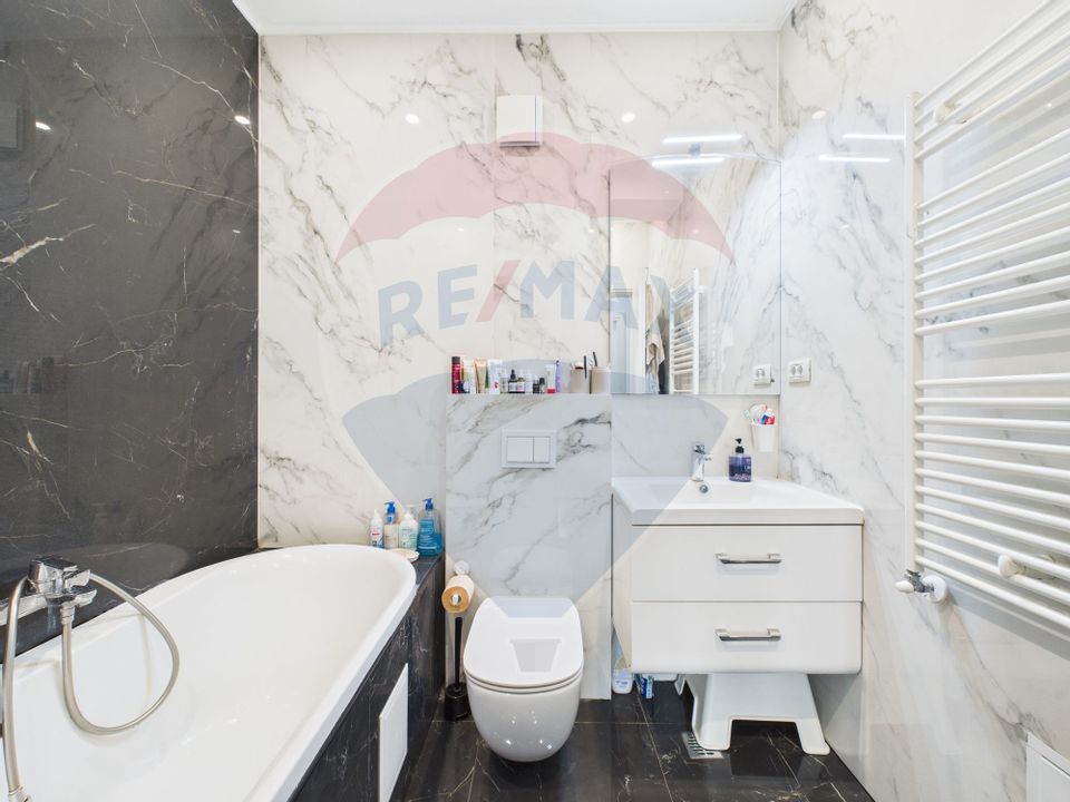 Apartament de vanzare - 3 camere 102mp + Terasa cu foisor 45mp