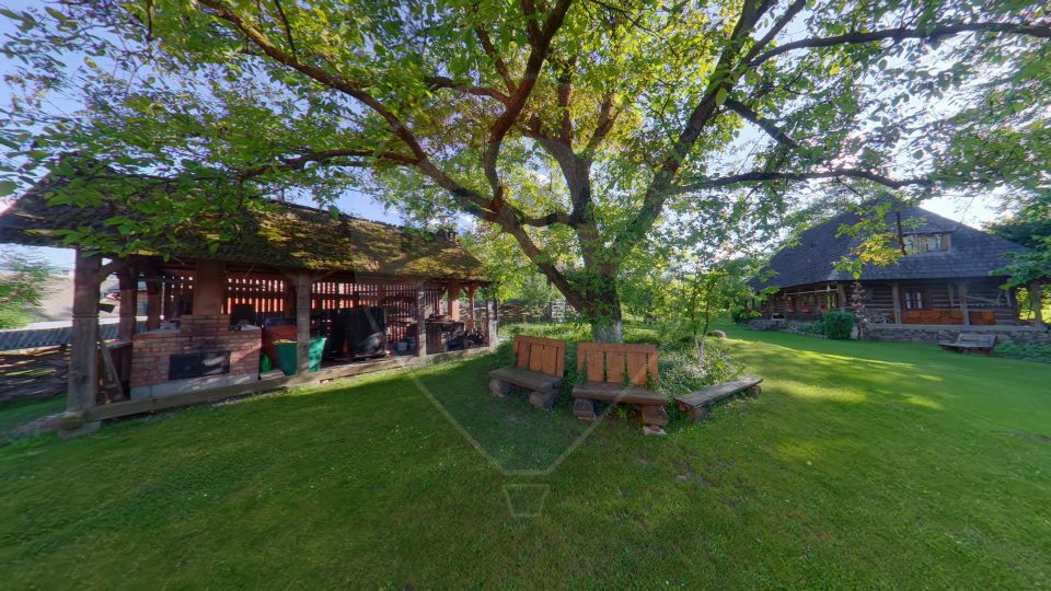 10 room Hotel / Pension for sale