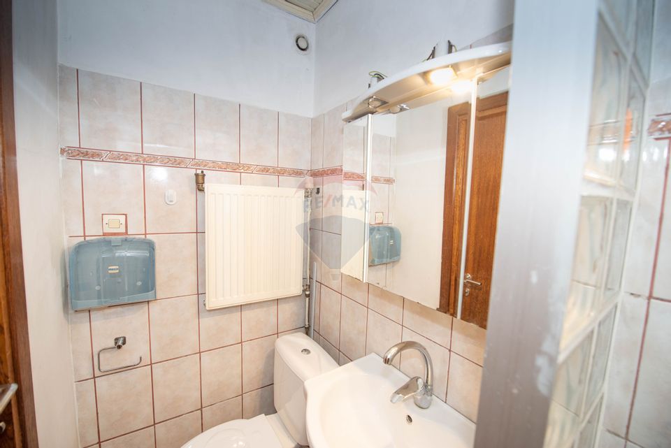 Vila interbelica cu 6 camere de vanzare, 99 mpu, Parc Cismigiu