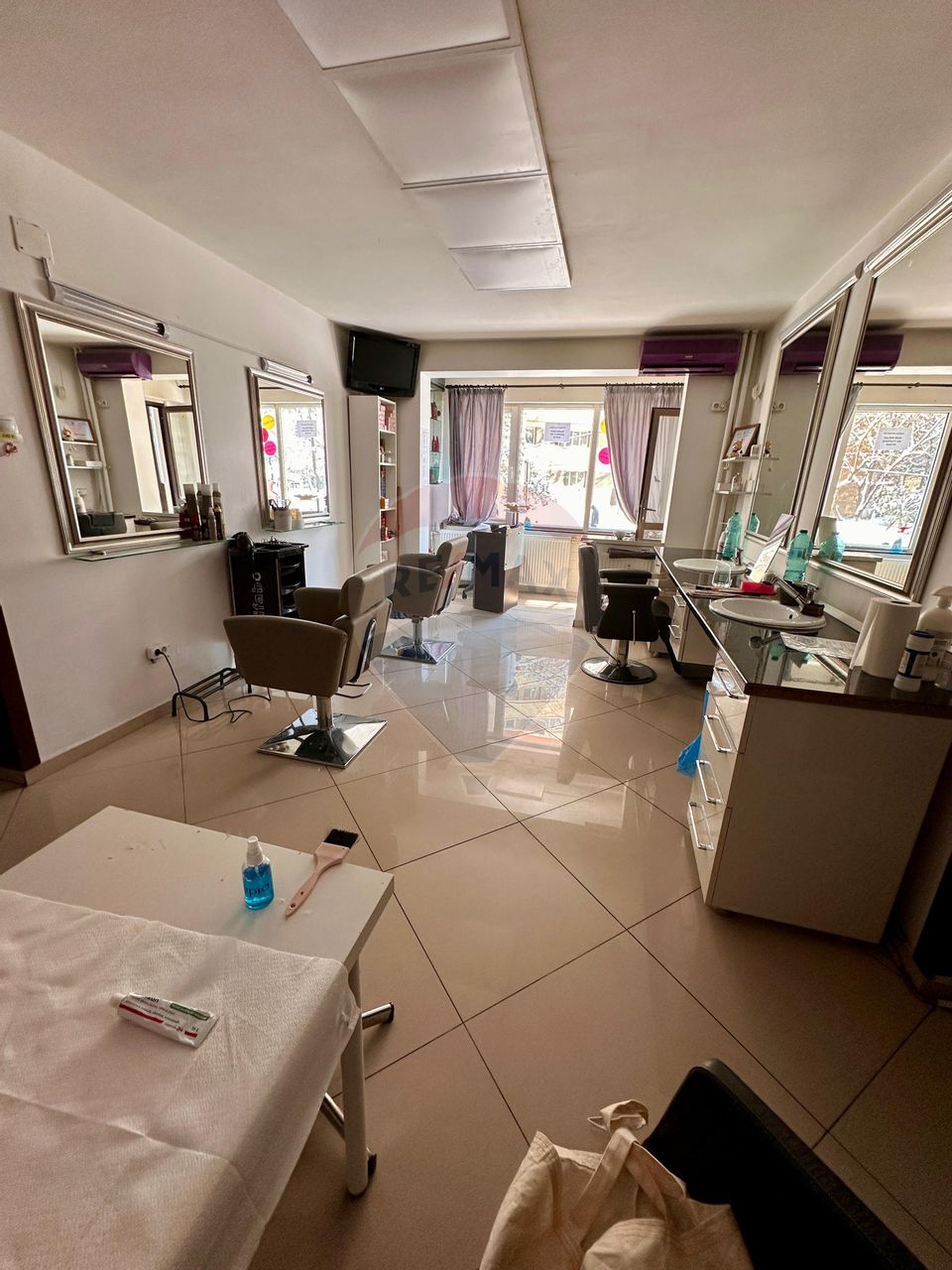 50sq.m Commercial Space for rent, Teiul Doamnei area