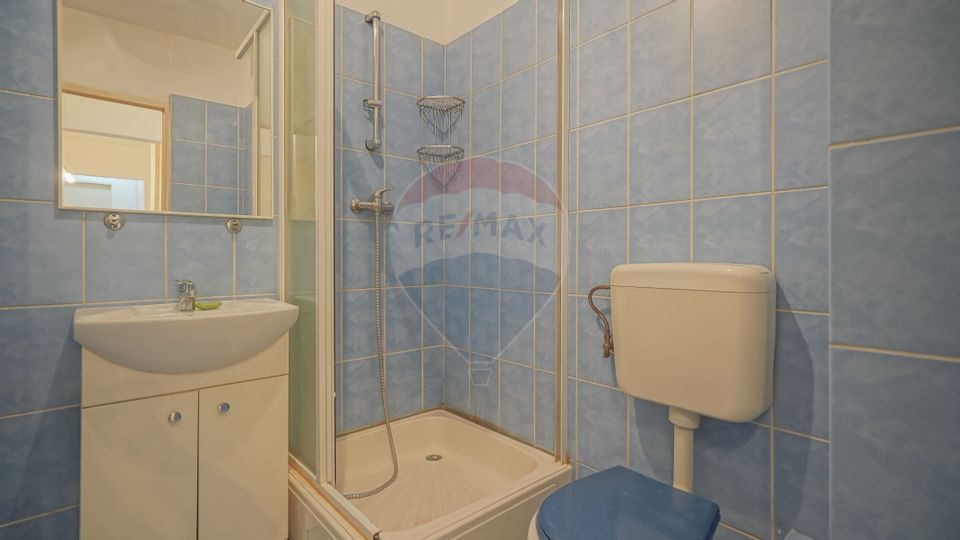 Vanzare apartament  4 camere zona Faget