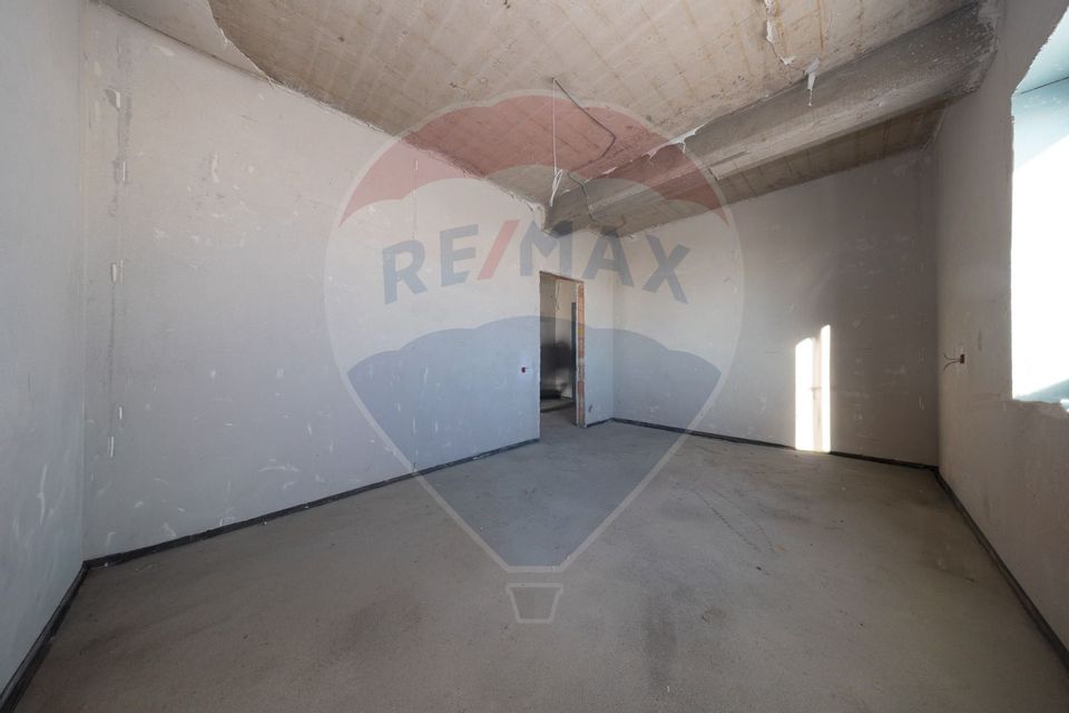 8 room House / Villa for sale