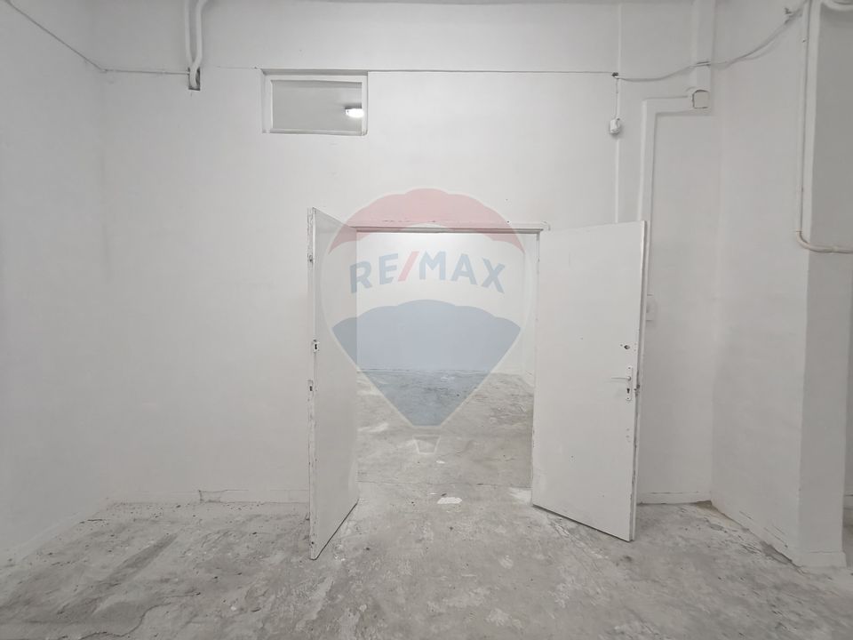 Spatiu depozitare sau productie, 276 mp, cu curte, Zorilor de vanzare