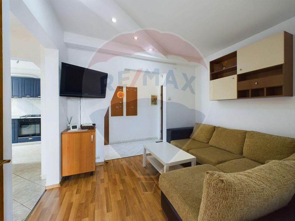 3 room Apartment for rent, Grivitei area