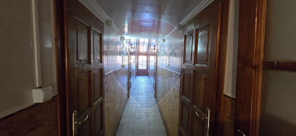 10 room Hotel / Pension for sale, Sud-Vest area