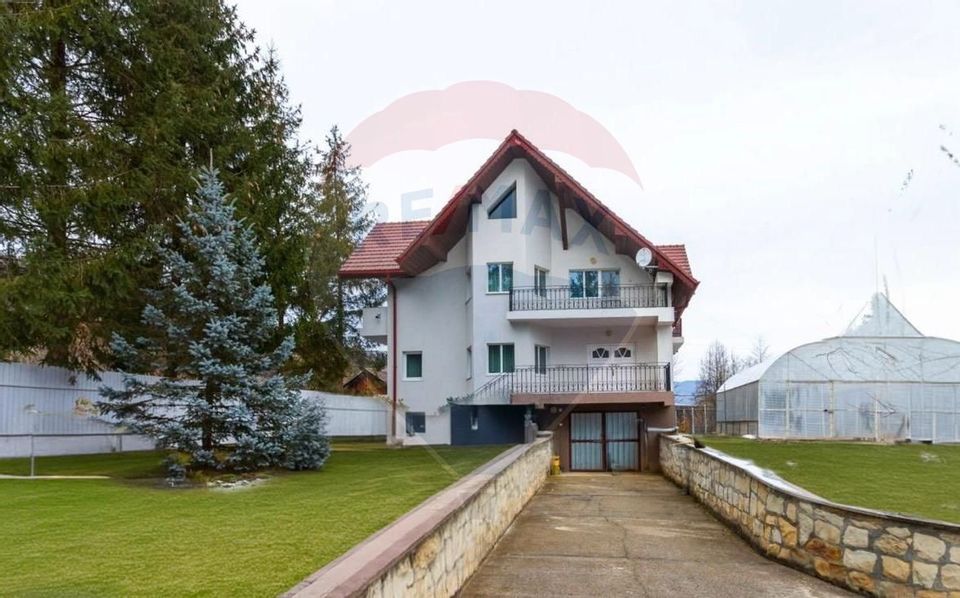 5 room House / Villa for sale