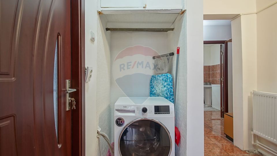 COMISION 0% | Apartament cu 3 camere | Decomandat | Tractorul Cerna |