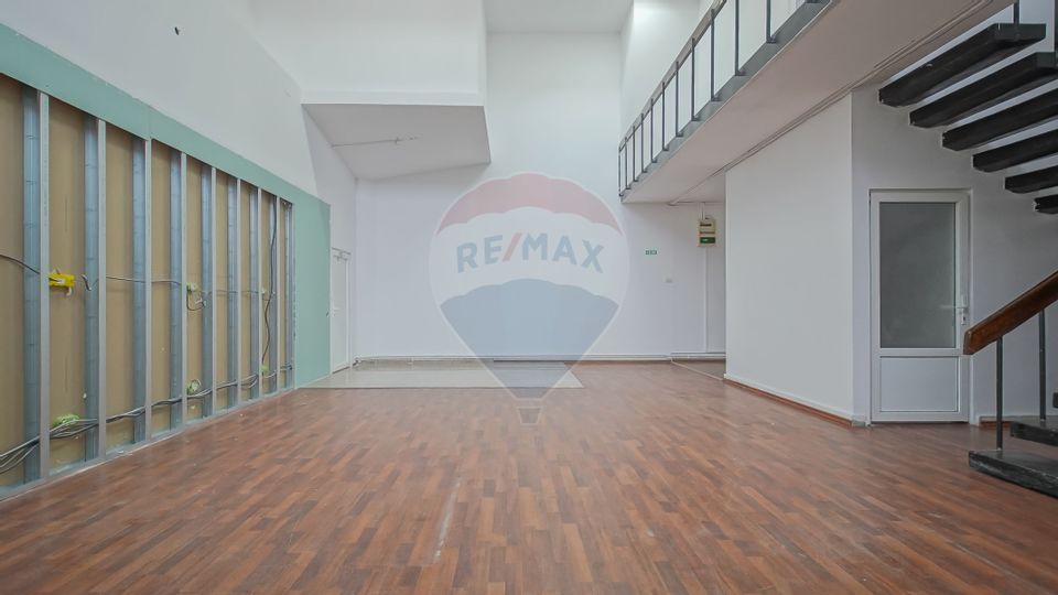 143sq.m Commercial Space for rent, Calea Bucuresti area