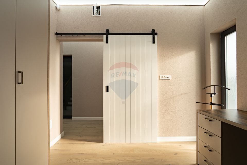 4 room House / Villa for sale, Gradiste area