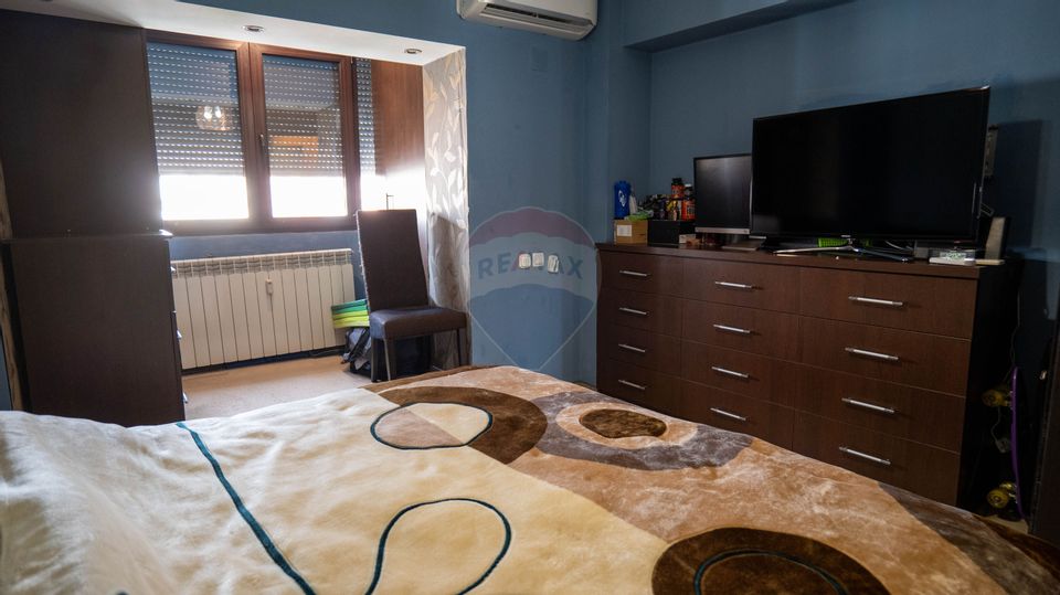 Vanzare apartament 3 camere, decomandat, mobilat-utilat, zona Mosilor