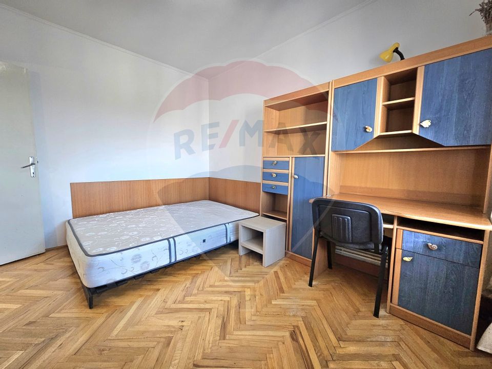 Apartament 3 camere de inchiriat zona Gara Constanta