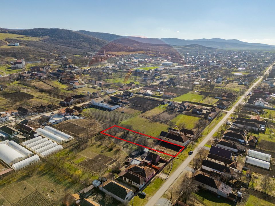 Land 1,295sqm Siria / Strada Inainte