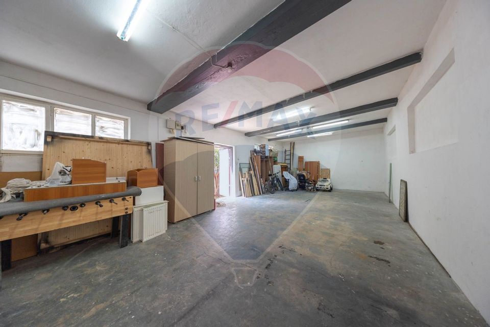 130sq.m Industrial Space for sale, Triaj area