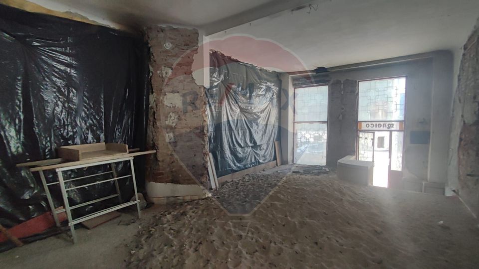 68.34sq.m Commercial Space for sale, Ultracentral area