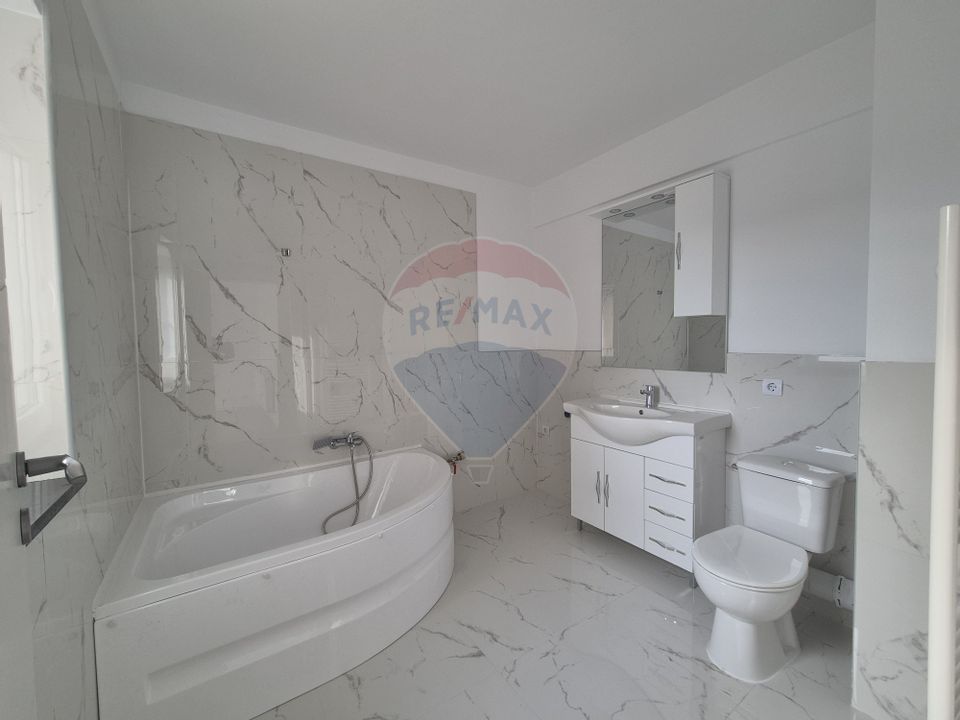 4 room Apartment for sale, Kogalniceanu area