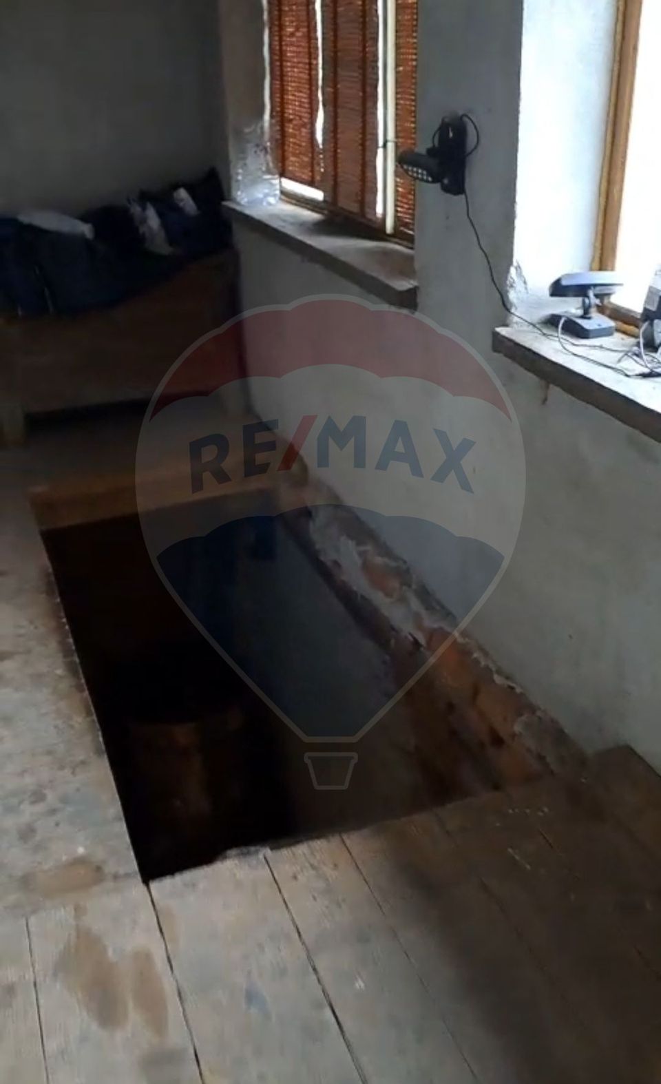 Casă langa parau-sat Brusturi, com. Halmagiu