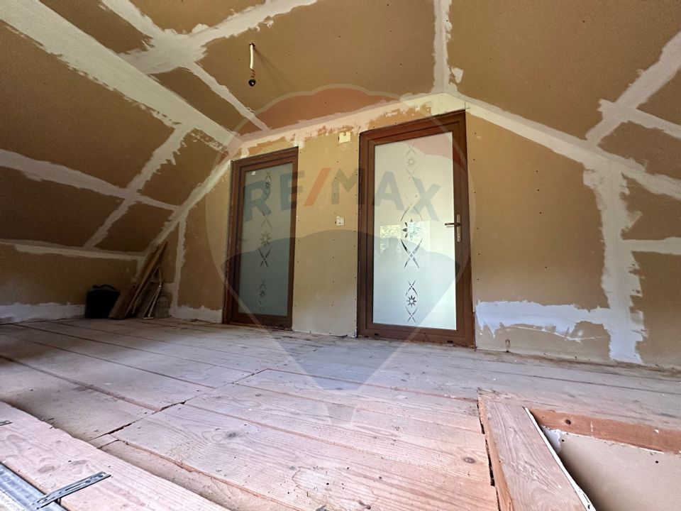 Casă / Vilă la gri in Pangarati Neamt