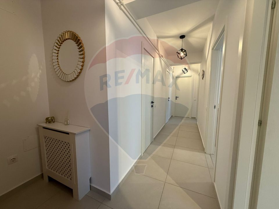 Apartament cu 3 camere, 2 bai și loc de parcare