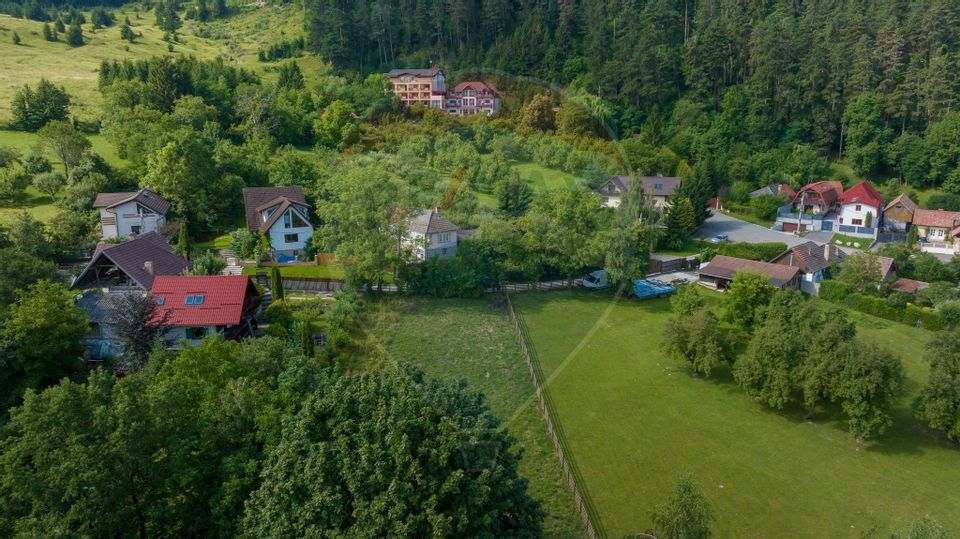 Land 1,566sqm Sacele / Strada 7 Izvoare