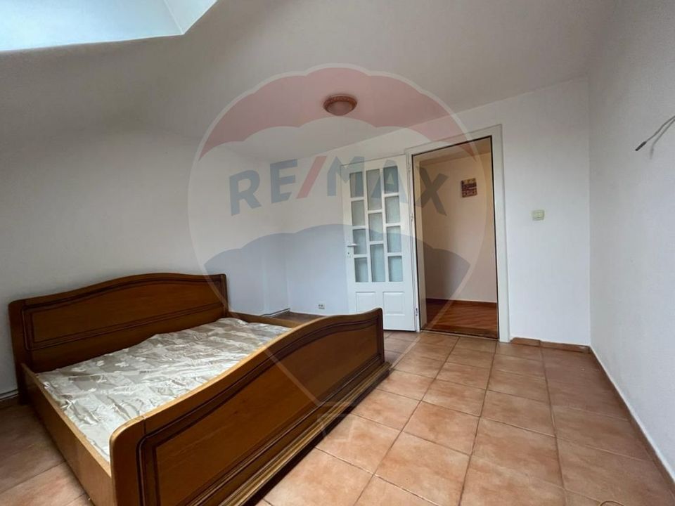 Apartament 3 camere decomandate la casa - zona Poplacii - Inchiriere