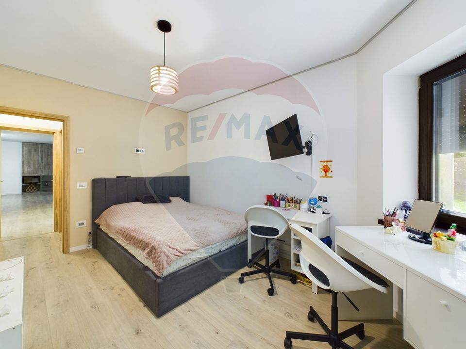 4 room Apartment for sale, Bartolomeu area