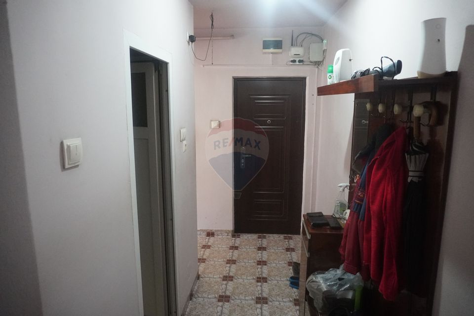 Apartament cu 3 camere de vânzare în zona Central