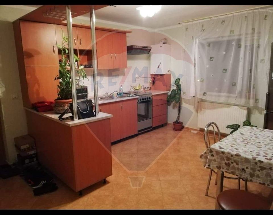 Apartament cu 2 camere , Manastur, str. Bucovina