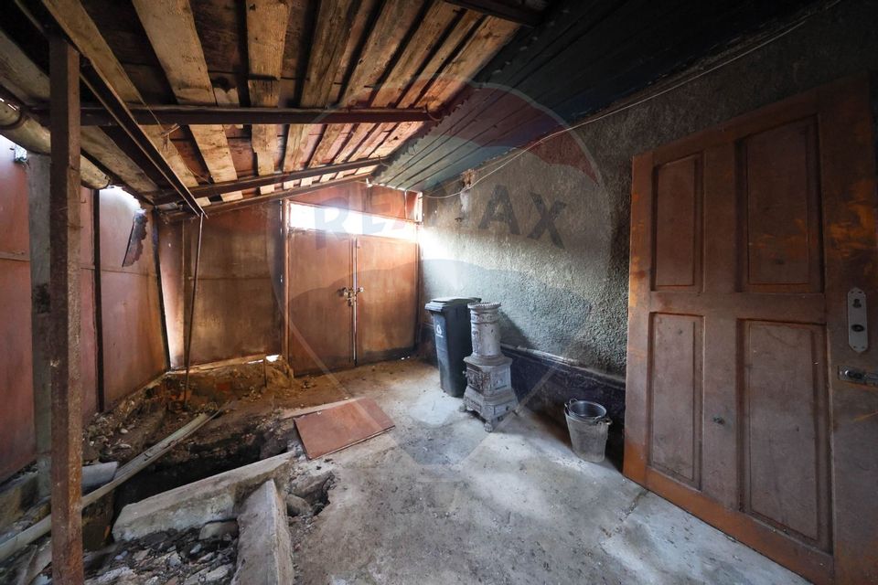Casă cu 1 camera de vânzare în zona Centrul Istoric