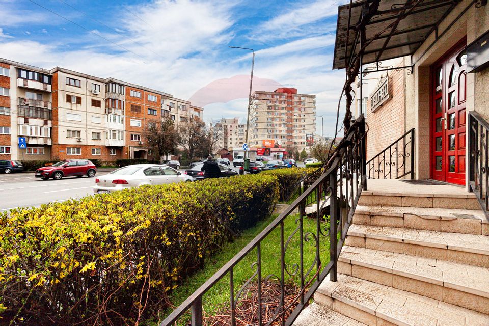 Spațiu  de birouri cu acces stradal  în zona Intim