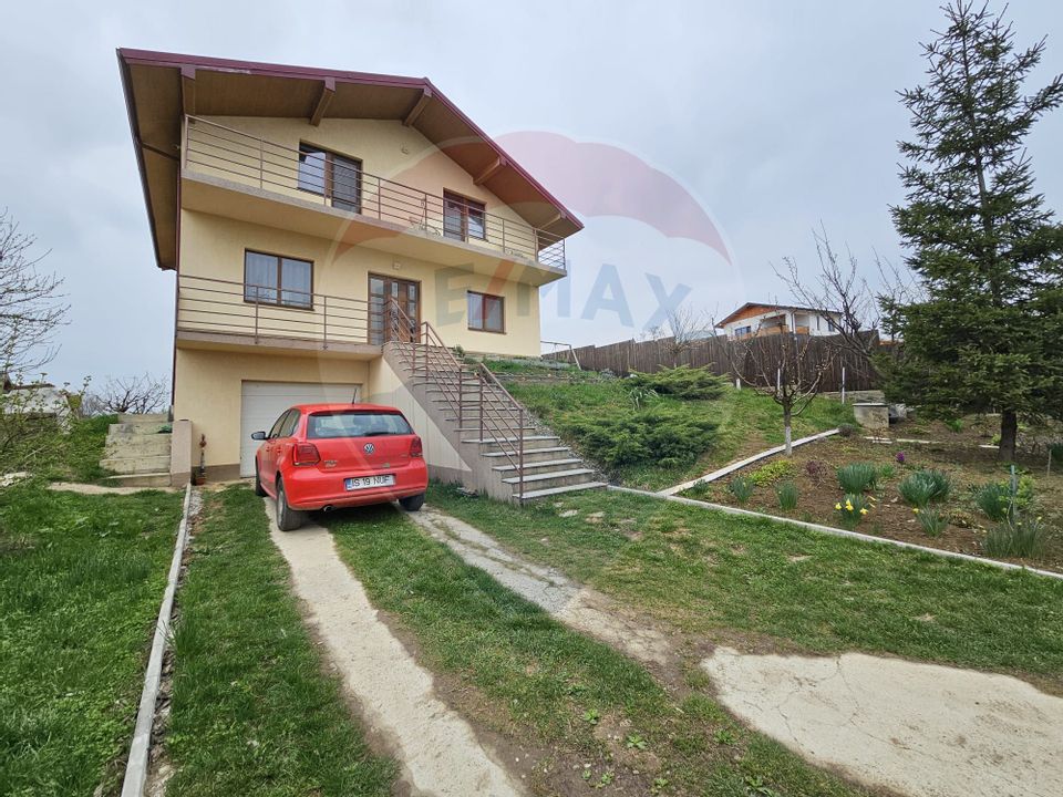 5 room House / Villa for sale