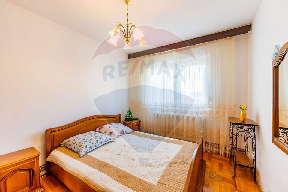 Apartament cu 3 camere de închiriat în zona Aurel Vlaicu