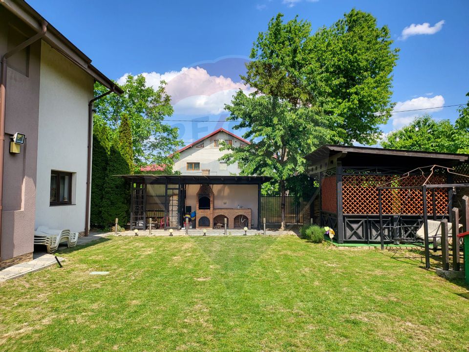 5 room House / Villa for sale, Calea Moldovei area