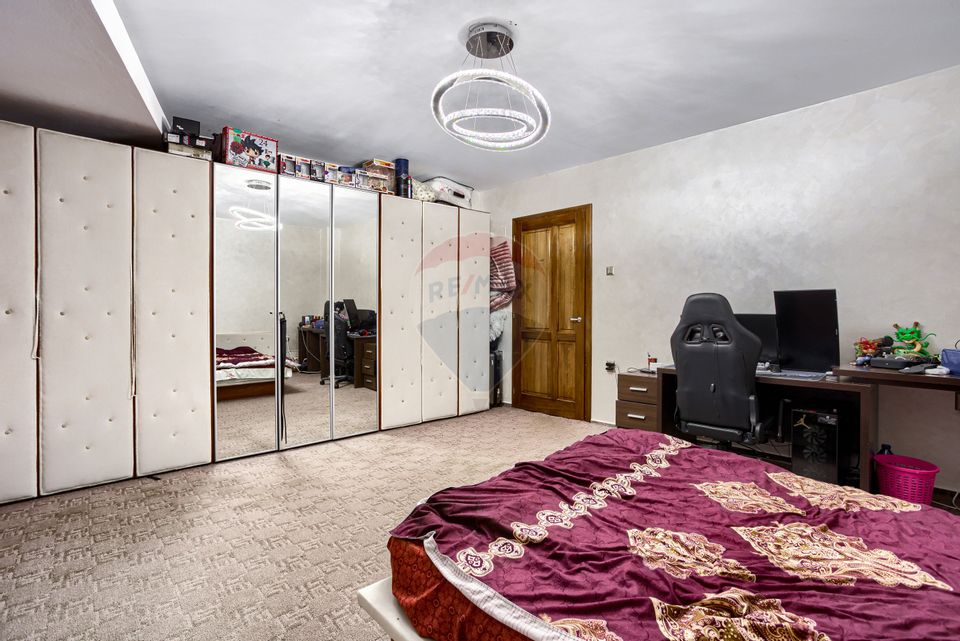 Apartament modern la casa cu 3 camere si balcon Zona Banu Maracine