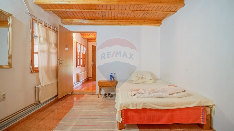 11 room House / Villa for sale