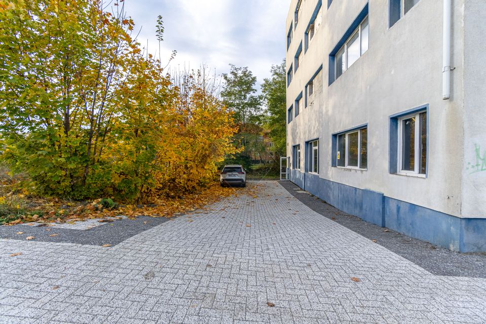 Oportunitate investiție-Clădire cu autorizație hotel și teren BRAȘOV