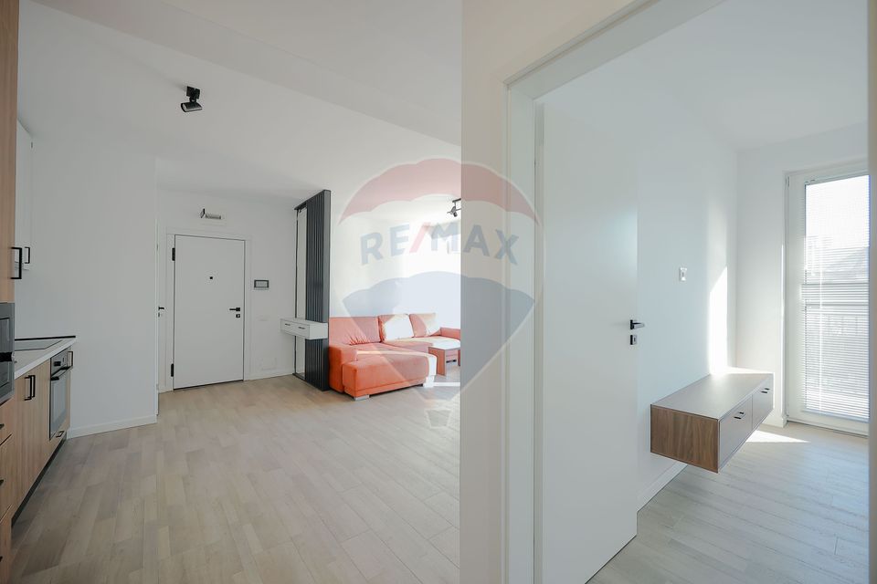 Apartament de închiriat cu 2 camere și parcare, ultracentral, Oradea