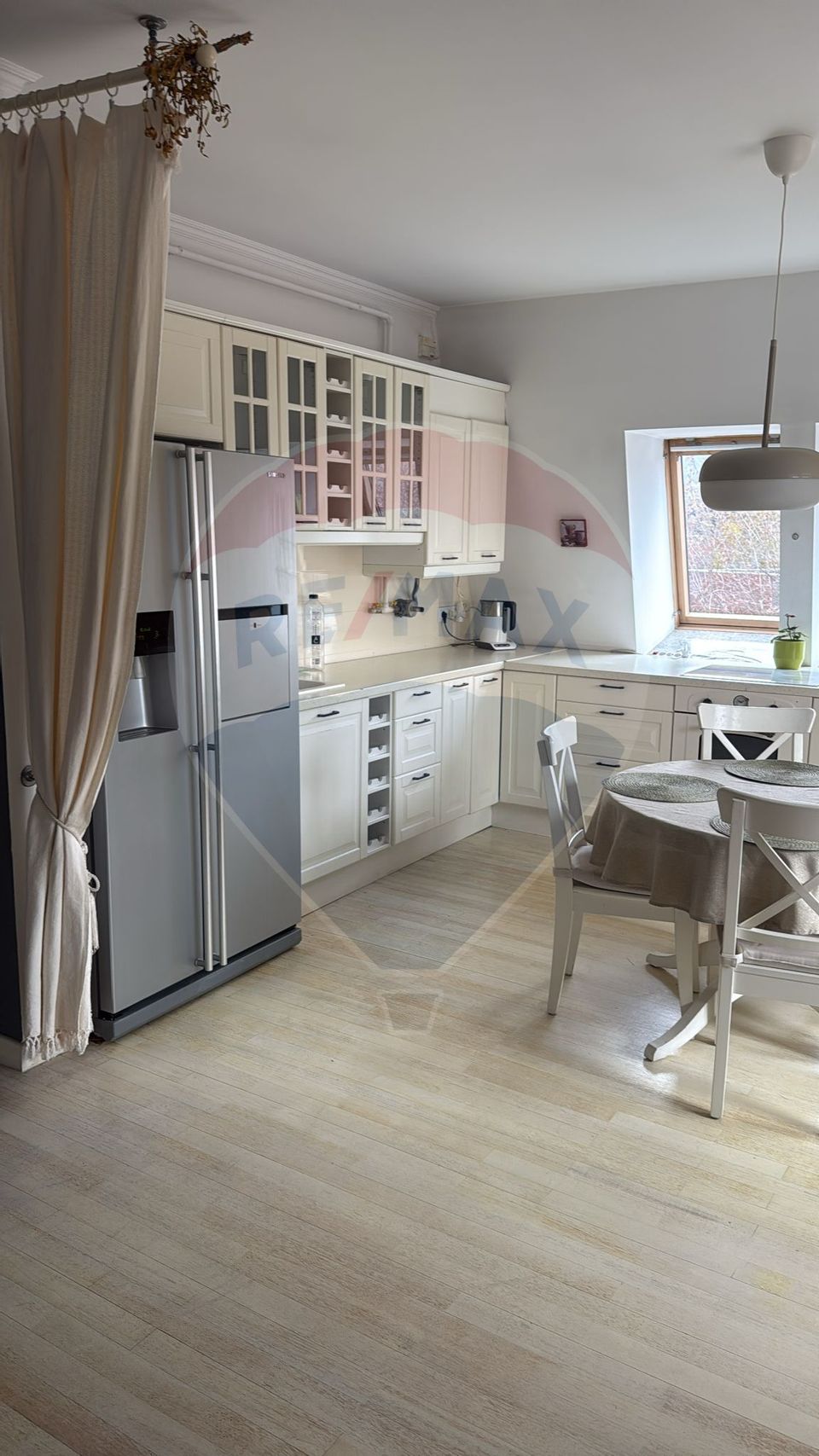 3 room Apartment for rent, Orasul Vechi area