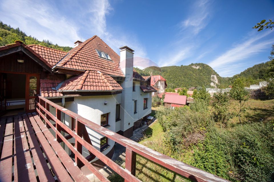 Vilă Moieciu, 375 mp util + teren 2.992 mp, View - Comision 0