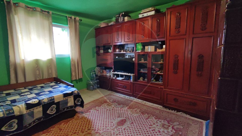 Casă cu 4 camere si teren de vânzare in com. Husasau de Tinca/Fonau