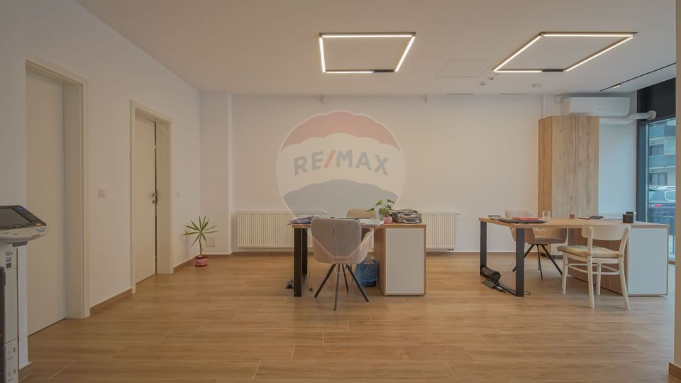 88sq.m Commercial Space for rent, Tractorul area