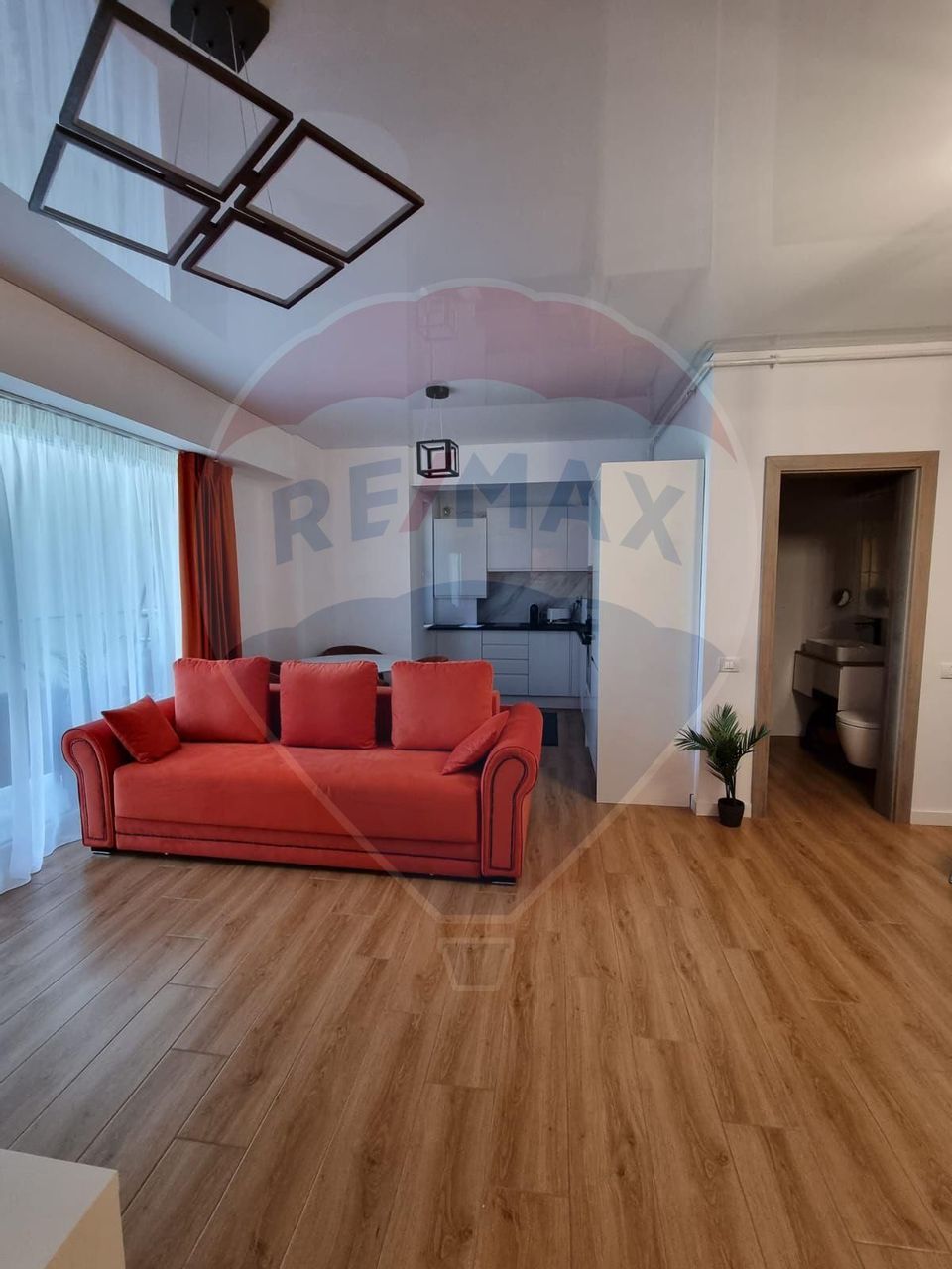 Apartament de vanzare in prima linie la mare