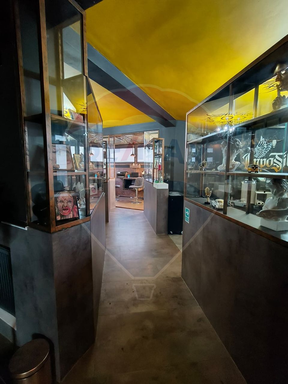 165sq.m Commercial Space for rent, Plopilor area