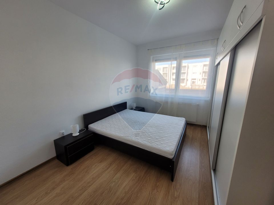 Apartament de inchiriat decomandat 3 camere 2 parcari zona Selimbar