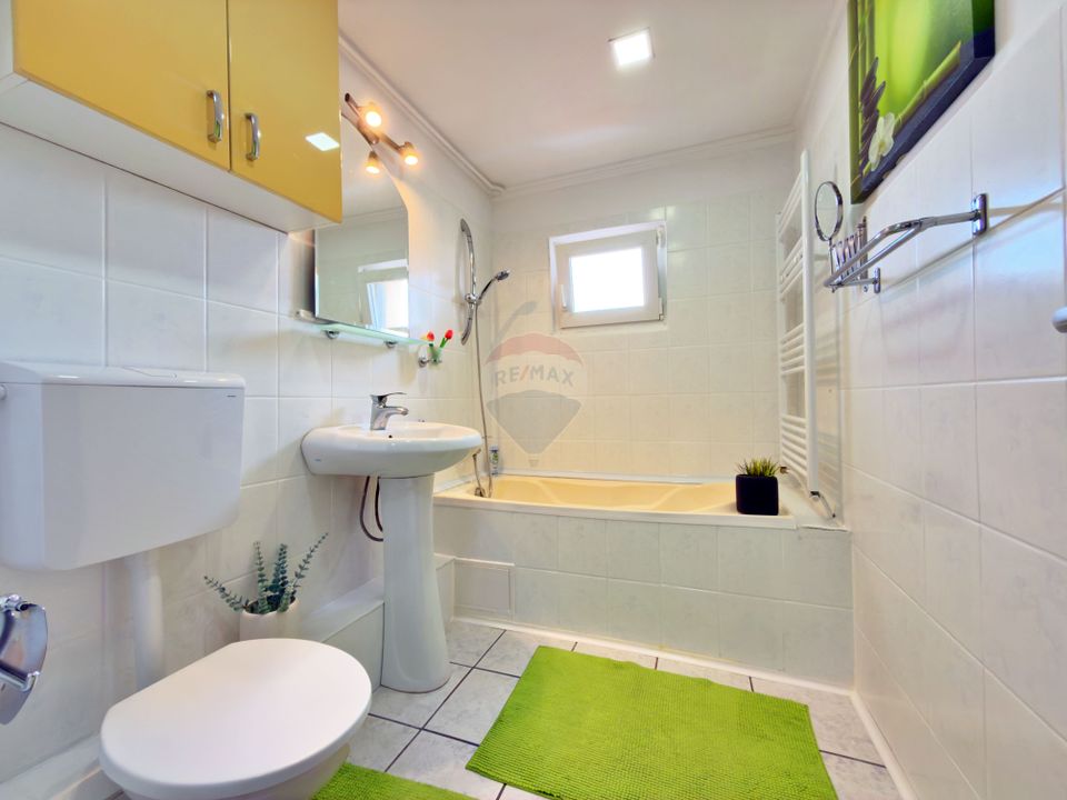 Apartament decomandat cu 2 camere de vânzare / Aurel Vlaicu - Arad