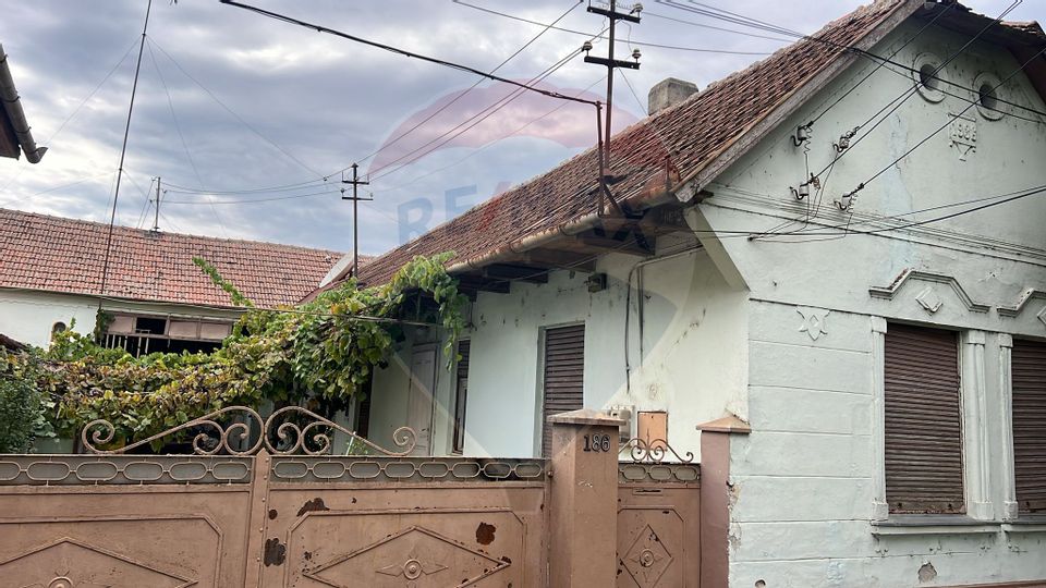 Casă de închiriat în zona Aradul Nou..c lea Timisorii