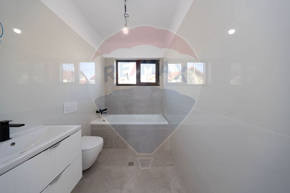 4 room House / Villa for sale