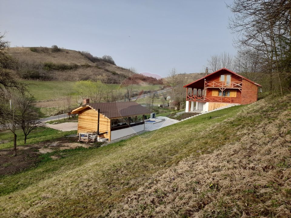 5 room House / Villa for sale
