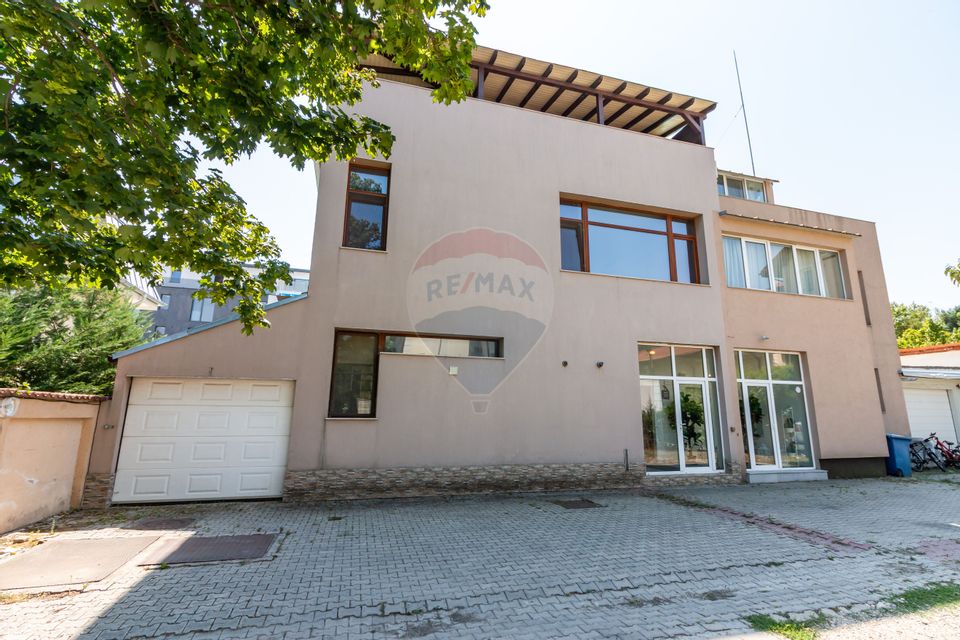 Casă / Vilă în Pipera de inchiriat, Iancu Nicolae, 5 x parcare