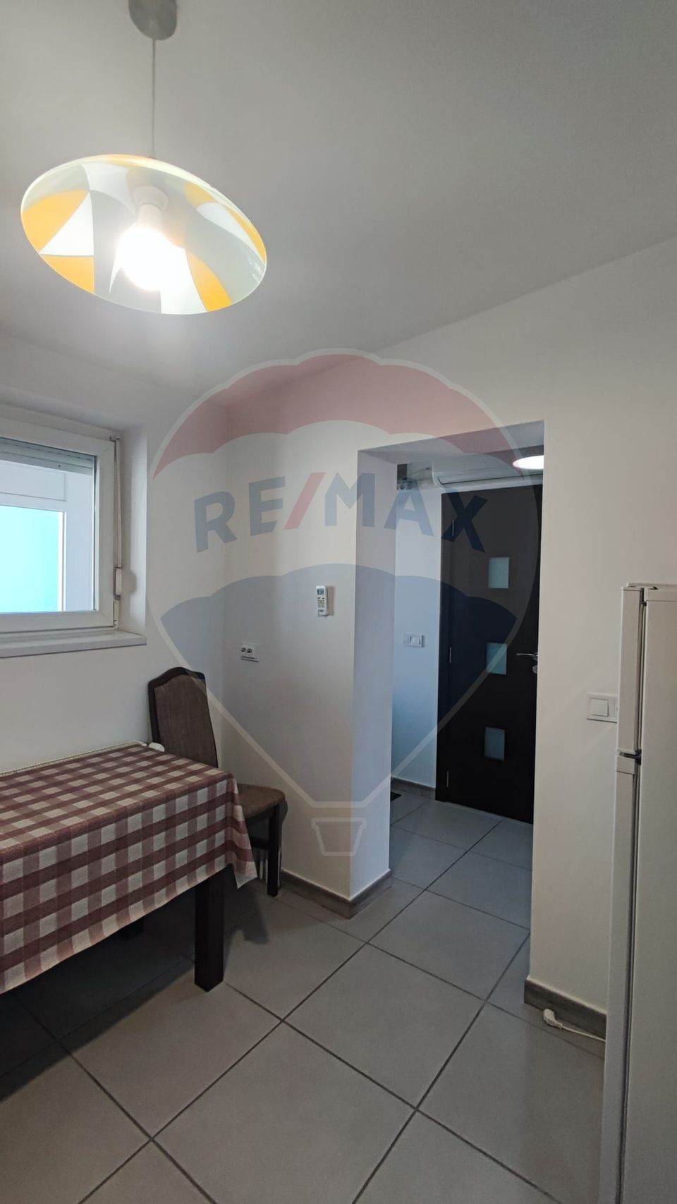 Apartament 2 dormitoare de inchiriat zona Magheru