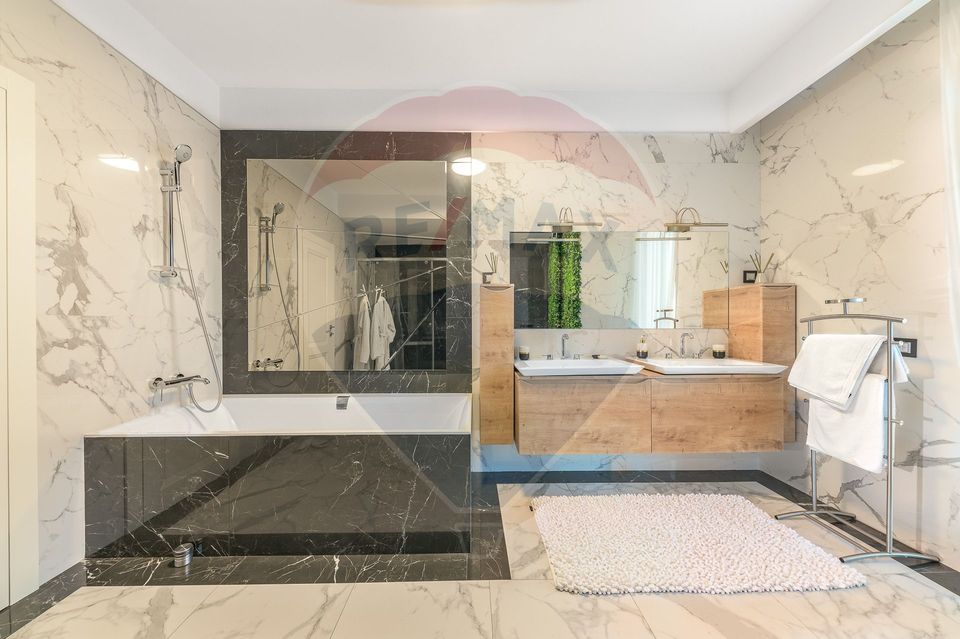 Penthouse with 6 rooms, 2 terraces, 3 parking lots Herastrau area